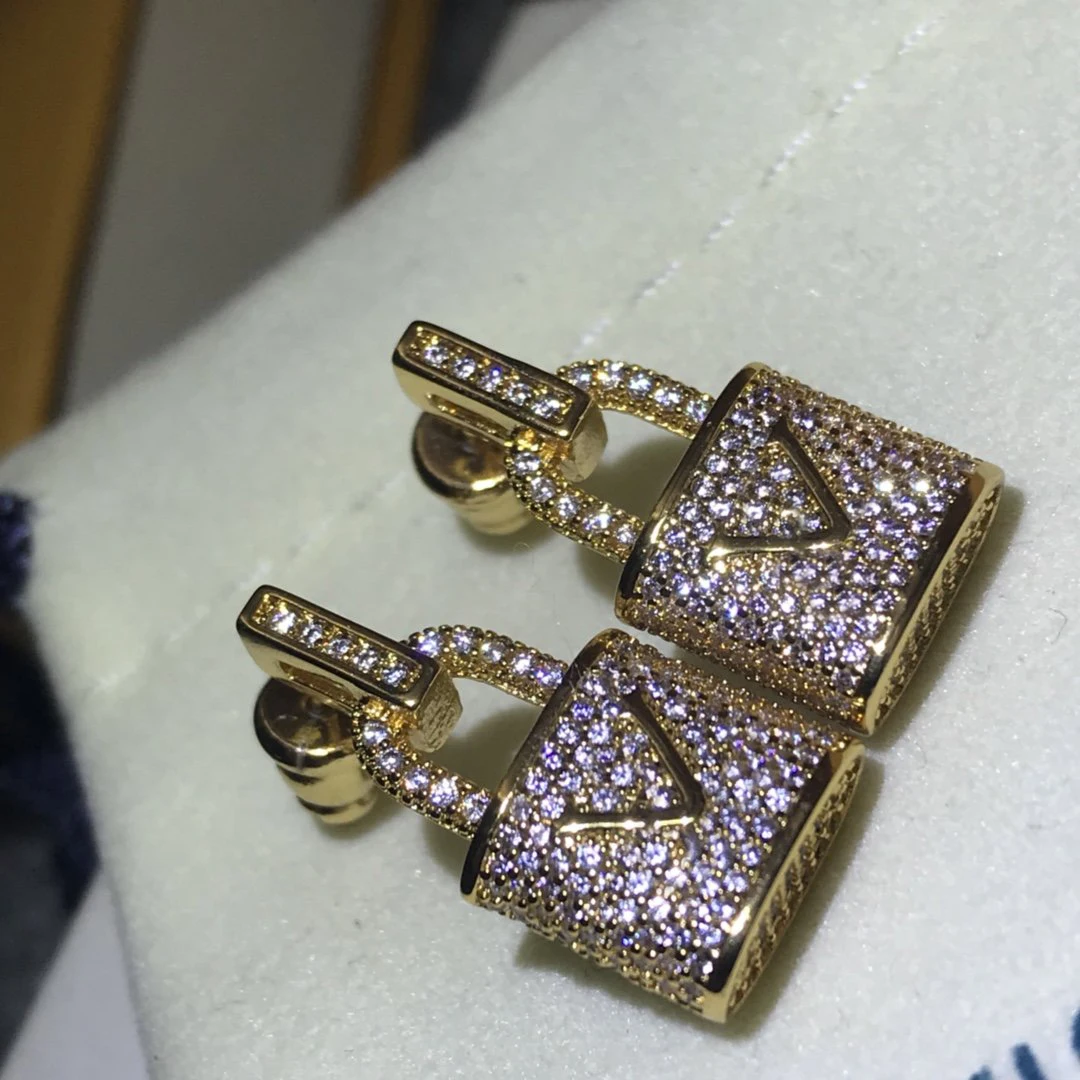 

High quality full diamond zircon lock earrings