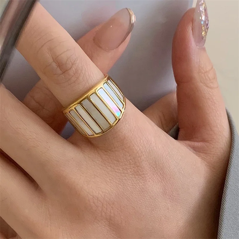 Luxurious Irregular Geometric Fritillary Finger Rings 18K Gold Plated Stainless Steel Square Grid Abalone Shell Rings