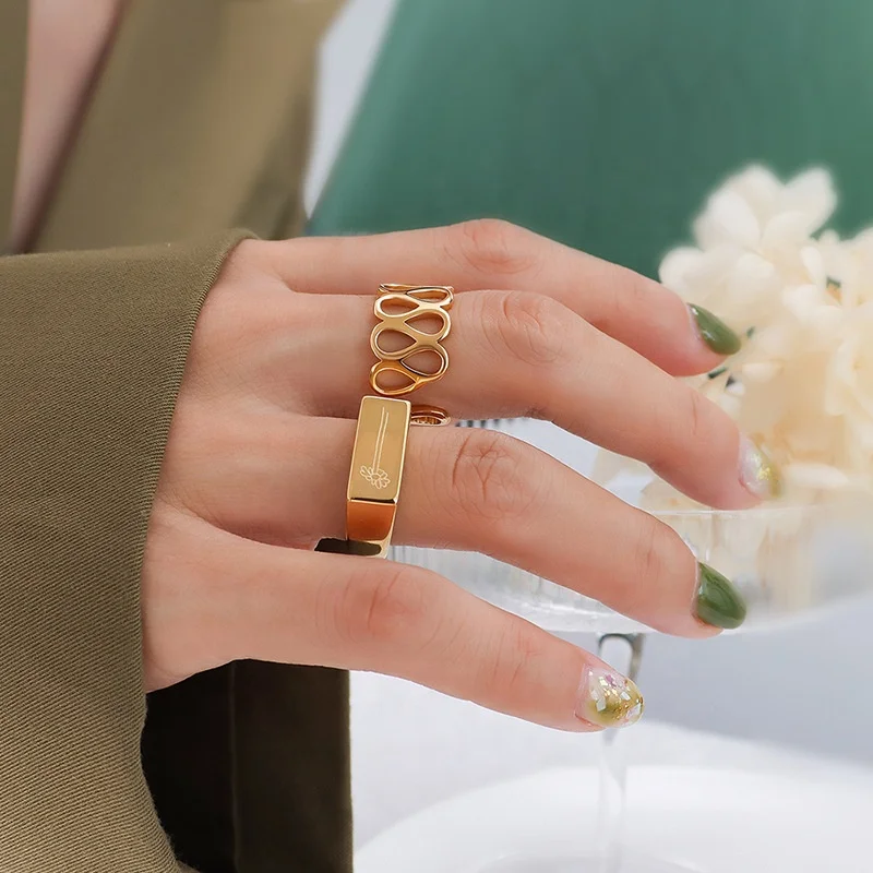 

INS New Classic Stainless Steel Rings High Polished New Classic 18k Gold Plated Chunky Flower Ring For Men Women Jewelry