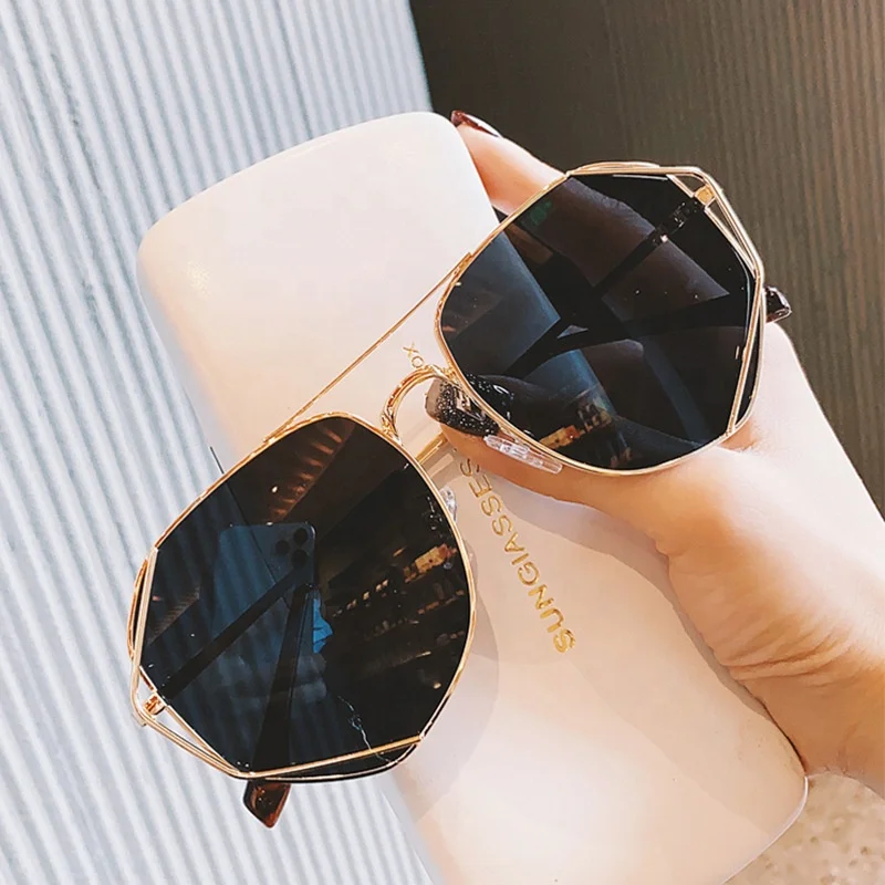 

MOCOO New arrival shades sunglasses 2021 metal square eyewear women fashion big frame irregular sunglasses, As you see