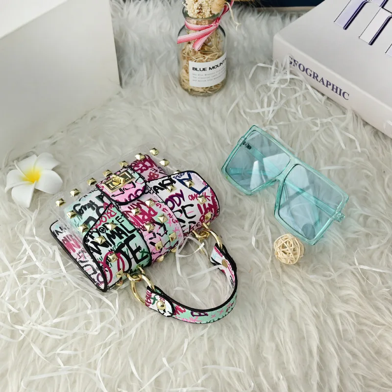

2021 Factory Trendy Women Hand Bags Lady Handbags and Fashion Oversized Womens Sunglasses set, Any color