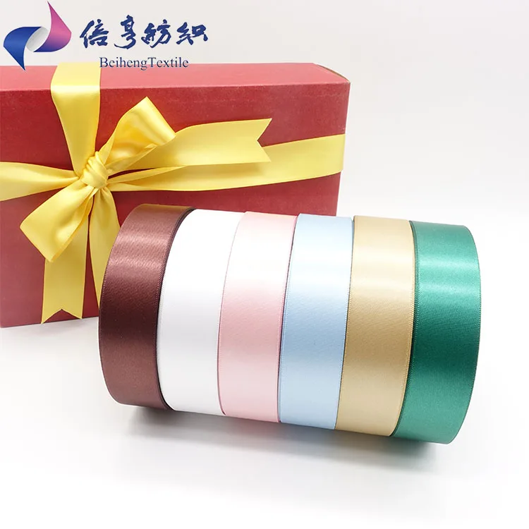 

Decorative Expressions Wired Gift Package Polyester Fancy Satin Ribbon