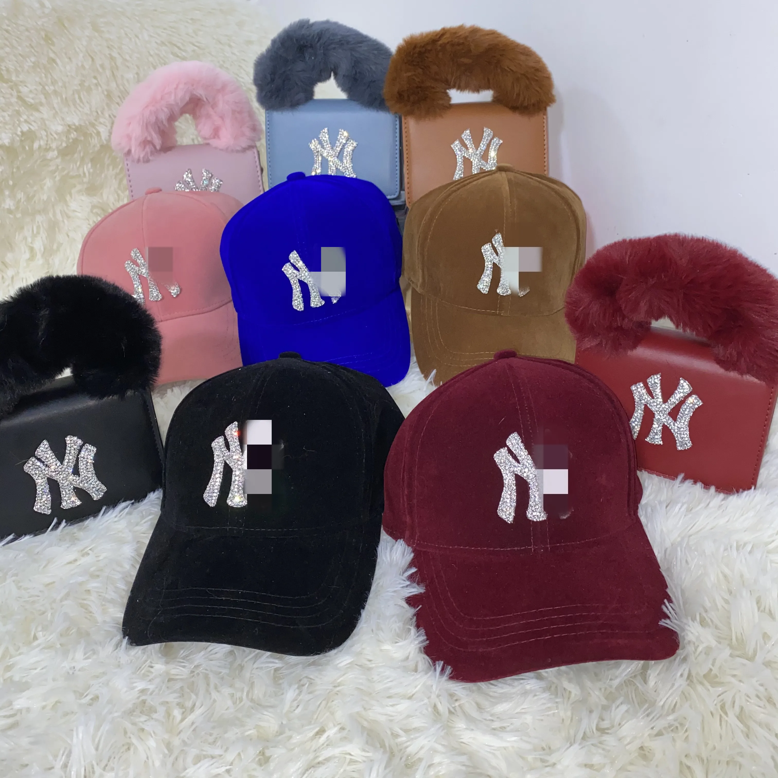 

2021 new designer Ny velvet Hat and purse Set winter plush purse Fashion SAC A Main NY Purse Hat for femme Vintage Designer