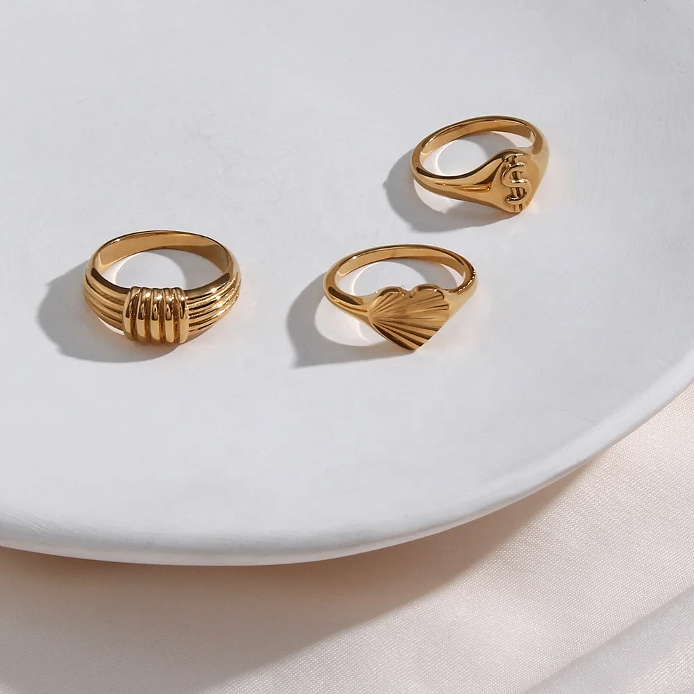 

Minimalist US Dollar Shape Designer Knot Stainless Steel IP Gold Plating Sunlight Signet Heart Rings, 18k gold