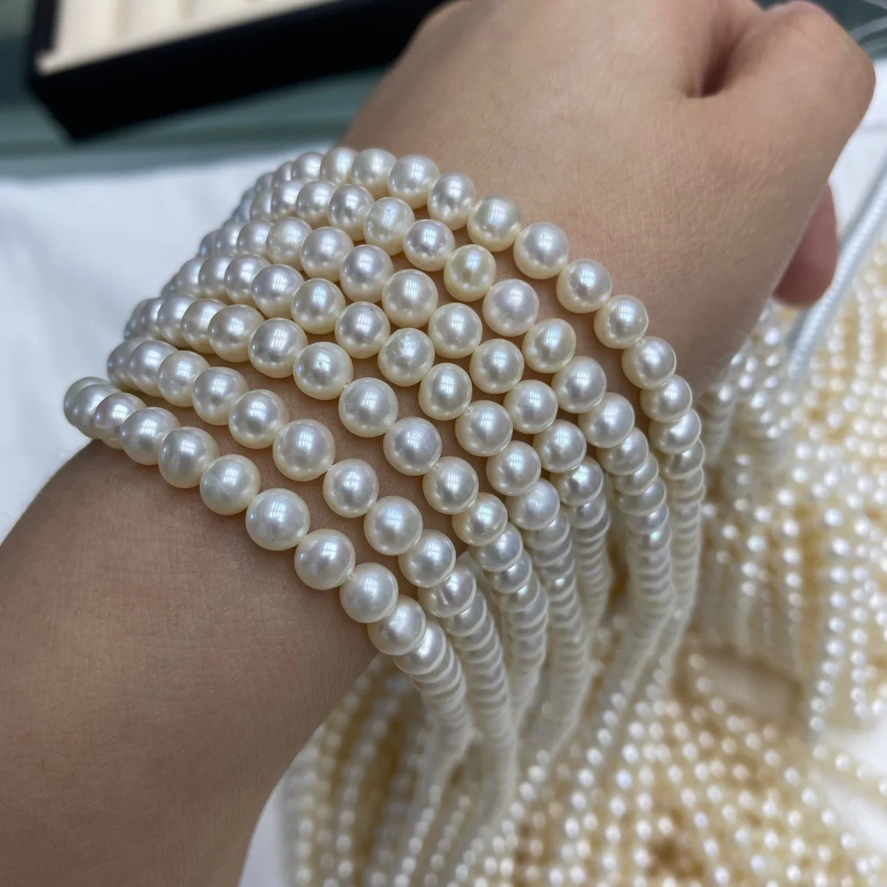 

Wholesale natural freshwater pearl round loose beads 2-14mm semi-finished pearl necklace, White