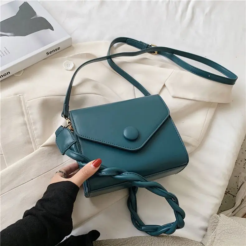 

2022 fashion Women bag shoulder bag inclined shoulder bag popular small package