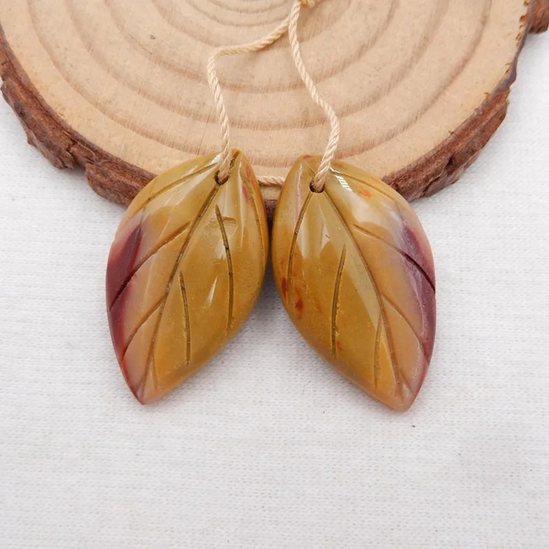 

Hand Carved Mookaite Jasper Leaf Earrings, Natural Stone, 28x17x4mm, 5.9g