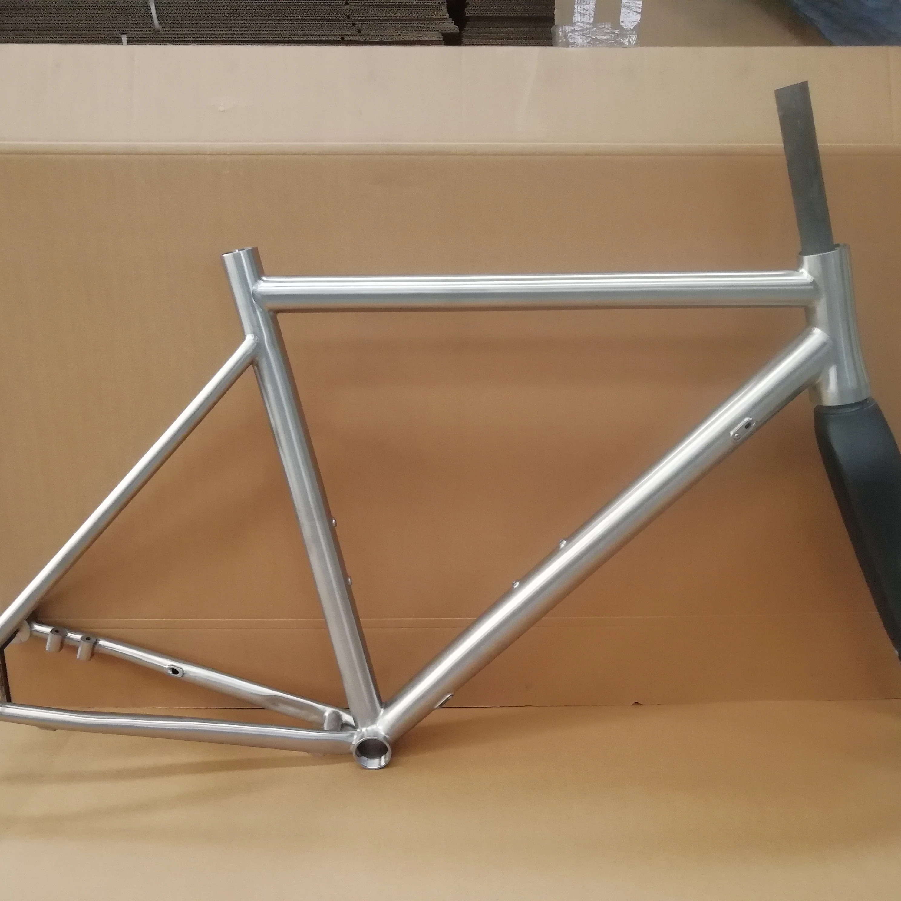 

titanium ultralight bicycle frame for road bike