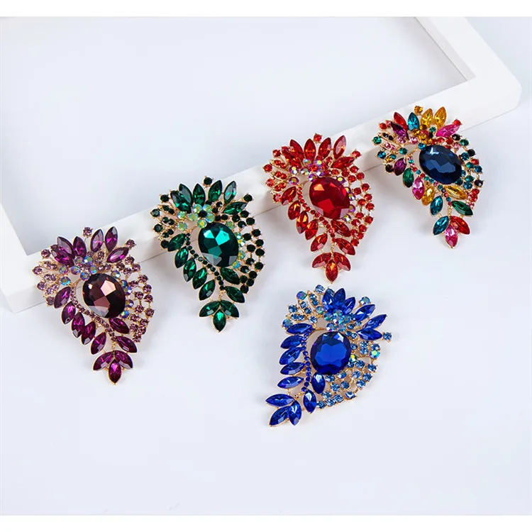 

Alloy Colored Glass Rhinestone Brooch Pins Large Crystal Glass Brooches For Jewelry Women Wedding, As the picture shows
