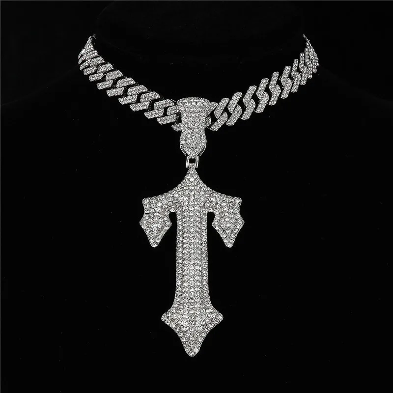 

2023 New fashion Cross Sword Jewelry Alloy Cheap Iced Out Pave Diamond Trapstar Game Controller Pendant Necklace for Men