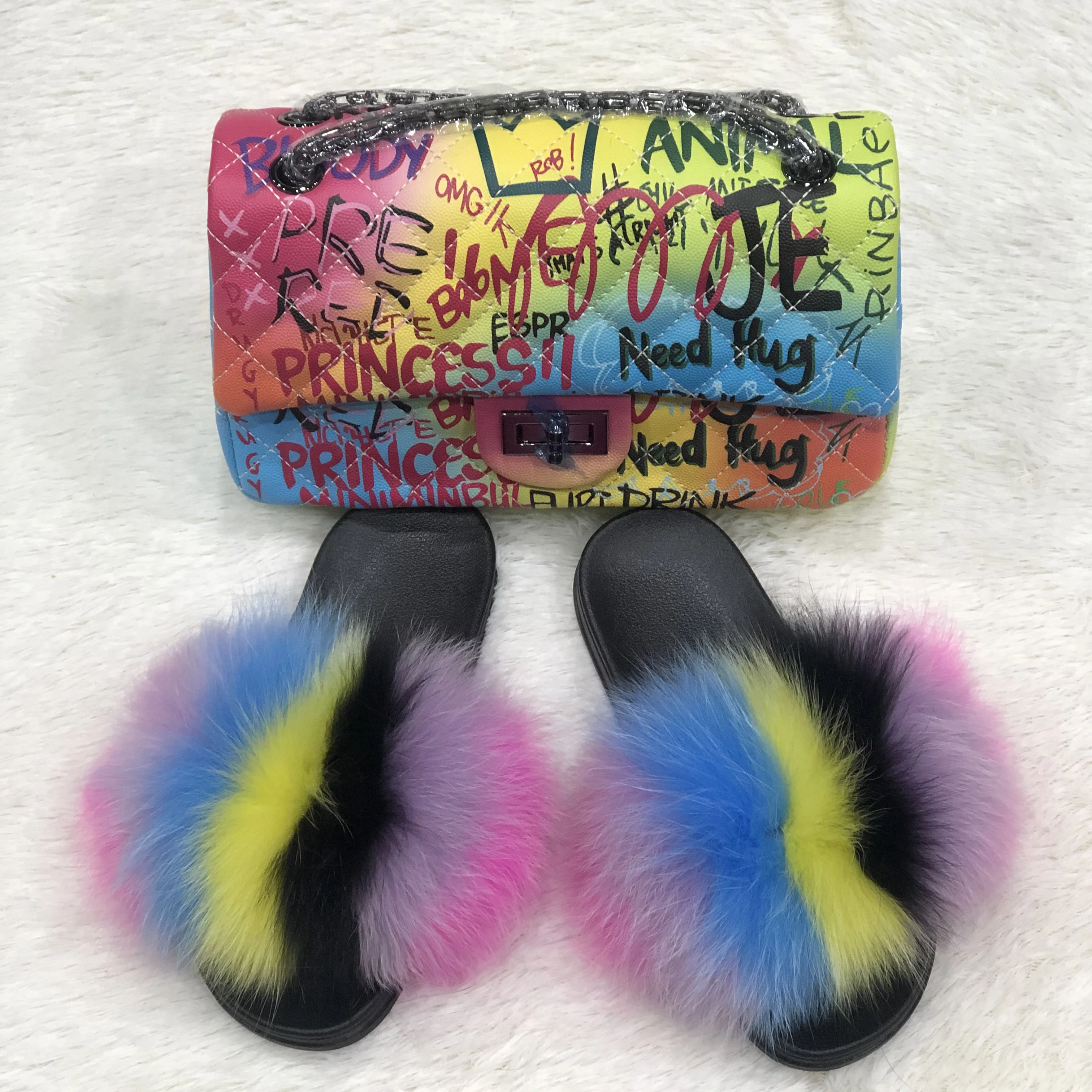 

Wholesale Fur Slippers Purse Sets Custom Colorful Real Raccoon Fur Sandals Fanny Pack Jelly Bag Fox Fur Slides For Women, As picture show or customized
