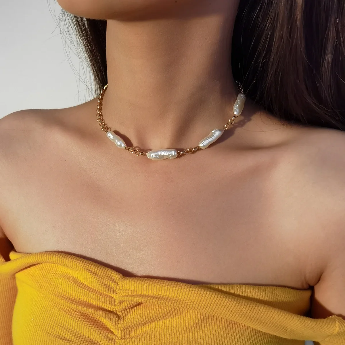 

Hot Selling Vintage Gold Plated Pearl Clavicle Necklace Natural Freshwater Baroque Pearl Choker Necklace, Picture color