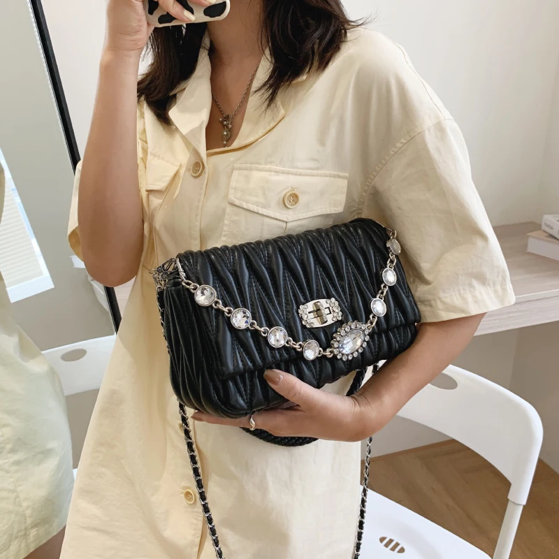 

Suka 2021 new design Solid Korean Style Chains Luxury Handbags For Women 2021 hot sale Sling Purses and Handbags, Customizable