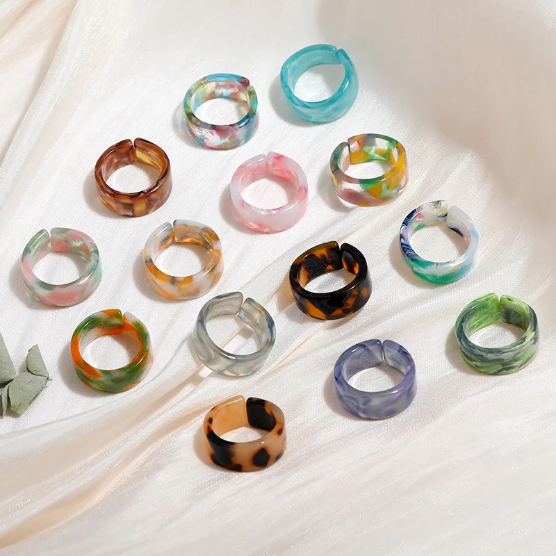 

Trendy Custom Acetic Acid Pattern Ring Mixed Color Acrylic Resin Women Opening Finger Ring