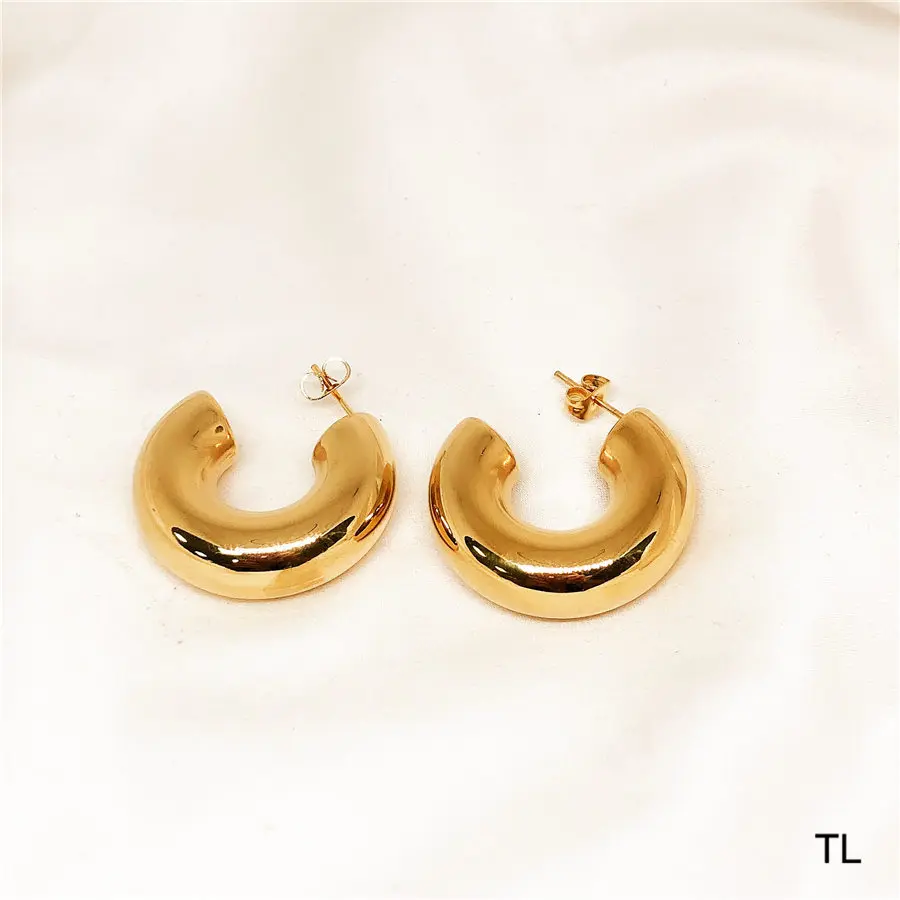 

2022 new arrival cheap Fashion jewelry high quality earring 18k gold plated simple style Earrings Jewelry earrings wholesale