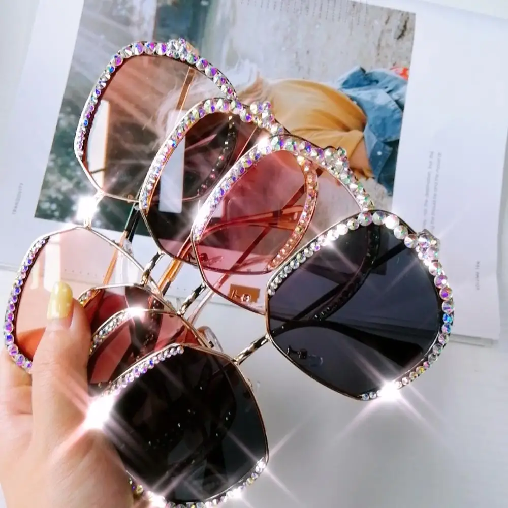 

Luxury designer New Stylish Jeweled Oversized Stainless Steel Women's Rhinestone Diamond Frame Sunglasses 2019, Custom colors