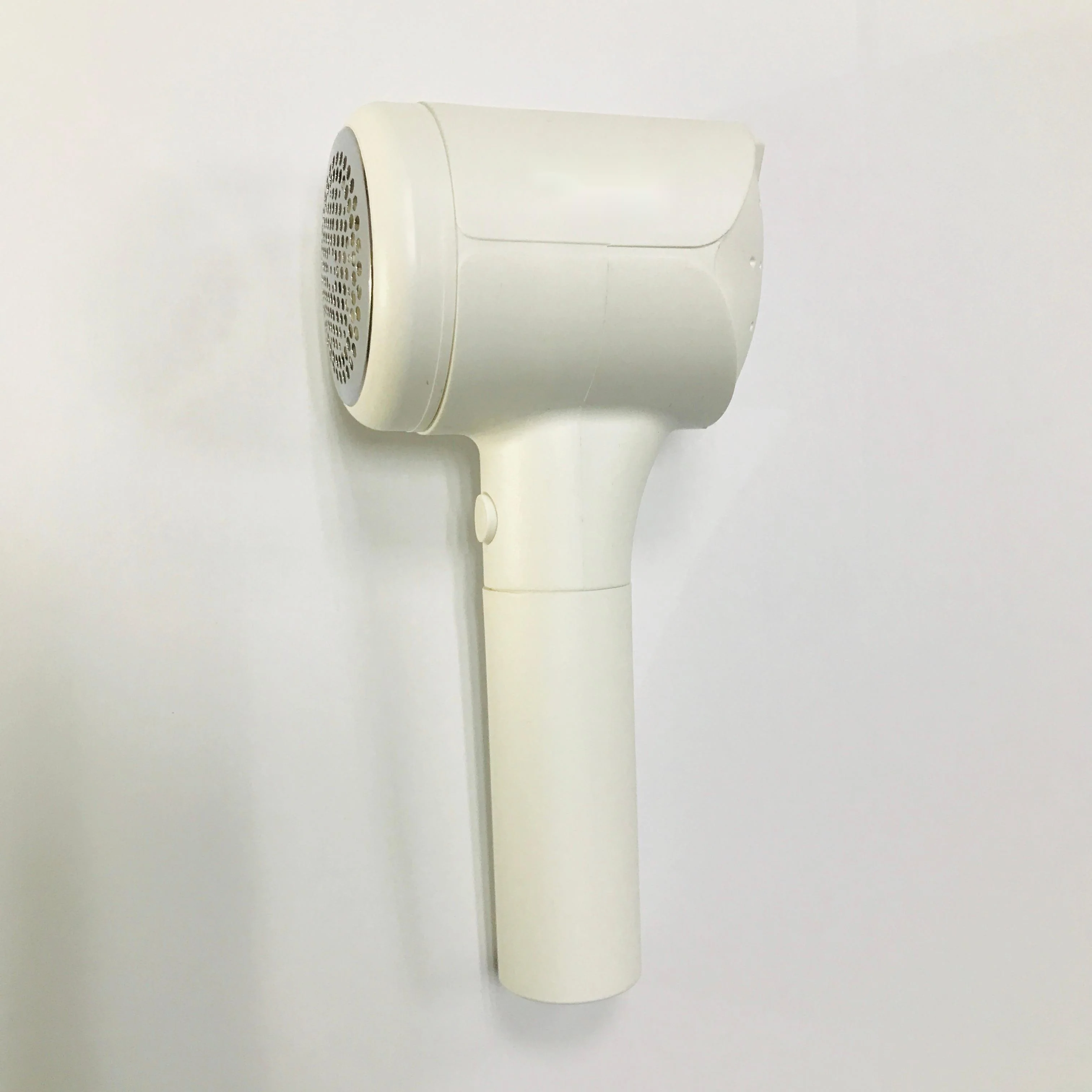 

2021 Lint Remover Rechargeable Handheld Clothes Fabric Shaver Electric Ball Trimmer