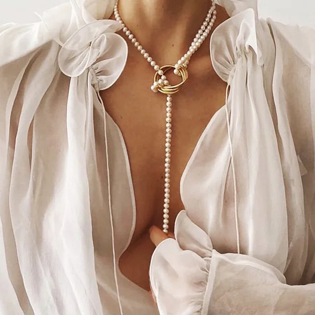 

Punk classic and fashionable necklace with pearl chain coin head pendant lock, Gold