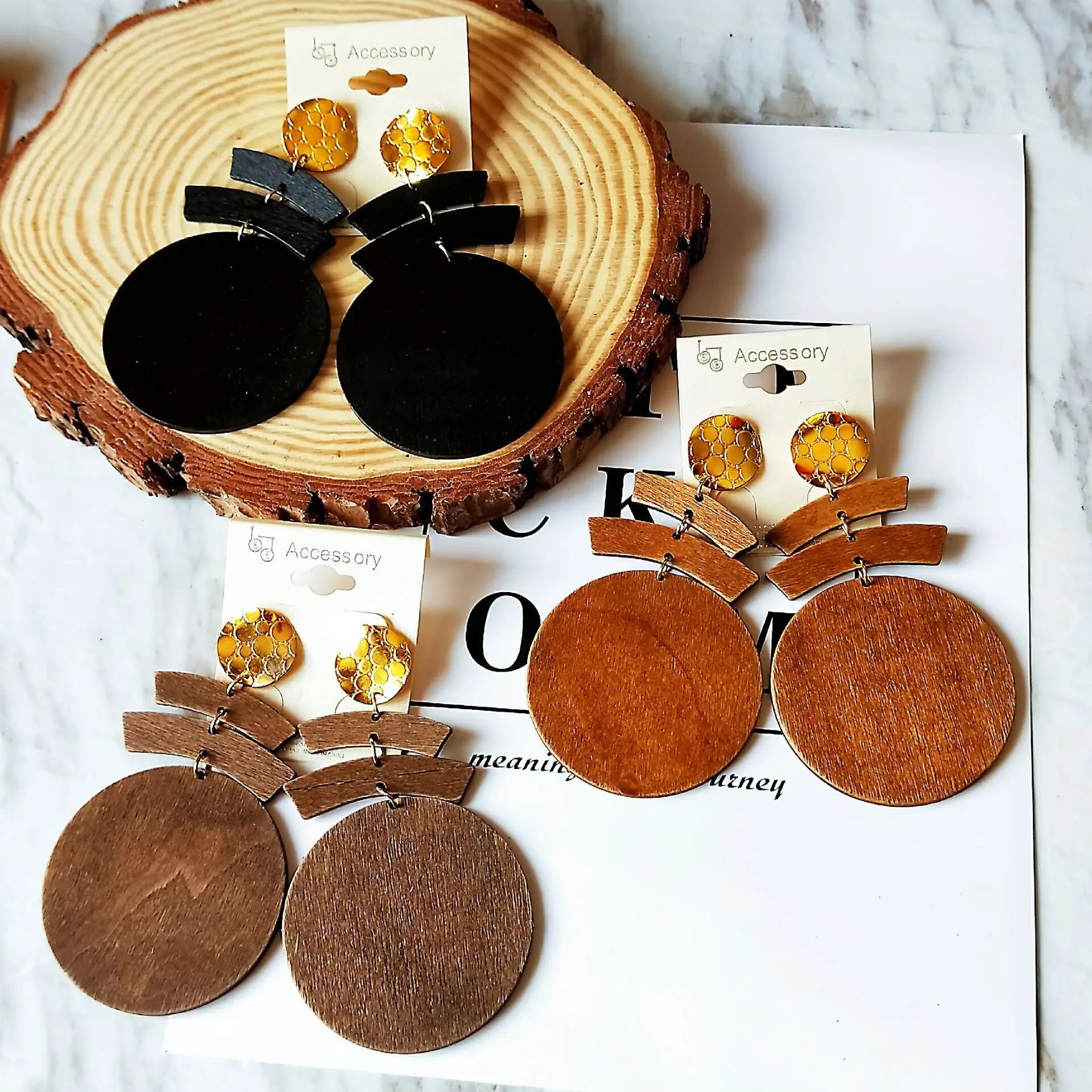 

Hot Selling Exaggerated African Series Jewelry Geometric Round Wooden Drop Earrings Stitching Pattern Wooden African Earrings