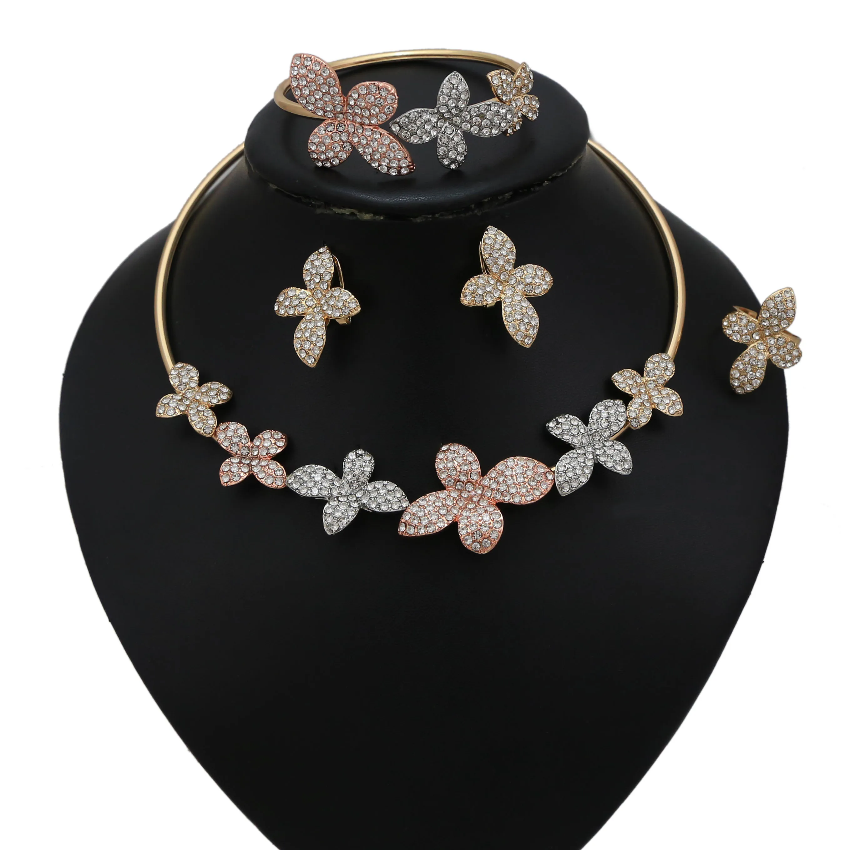 

Yulaili Three Colour Flowers End Necklace Jewelry Set Four Petals Flower with Rhinestone Jewelry Set Simple Choker Bangle Set