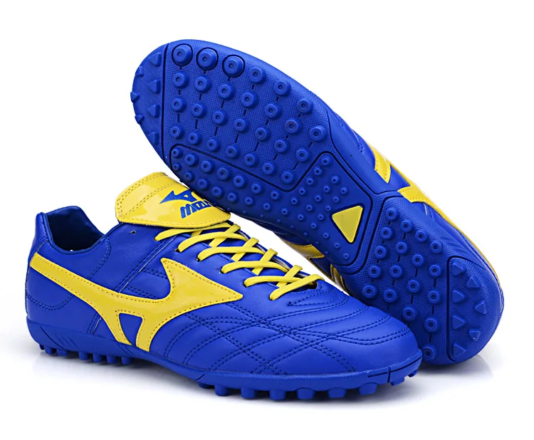 

Hot Selling Cheap Synthetic Leather Rubber Sole Purple Football Boots