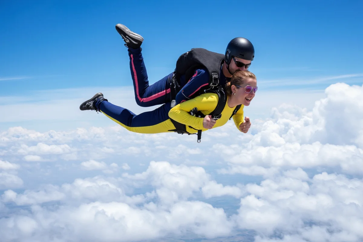 how fast do you fall in skydiving