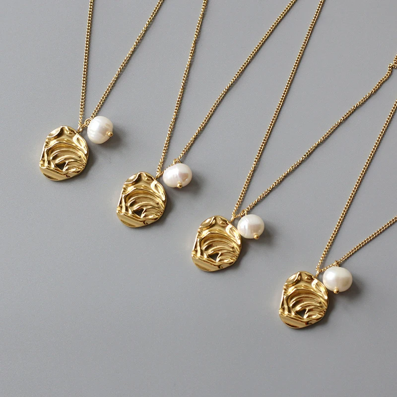 

Hot Sale Minimalist 18k Gold Plated Stainless Steel Freshwater Pearl Irregular Coin Geometric Pendant Necklaces