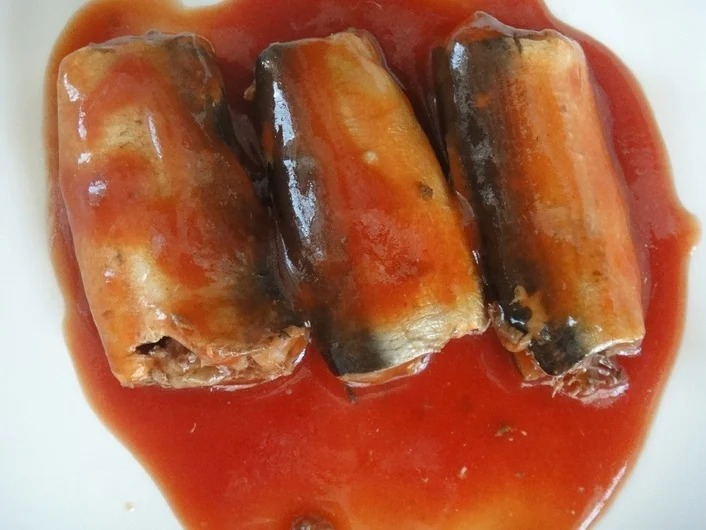 
2020 Amazon Hot Canned Fish Canned Sardines in Tomato Sauce 