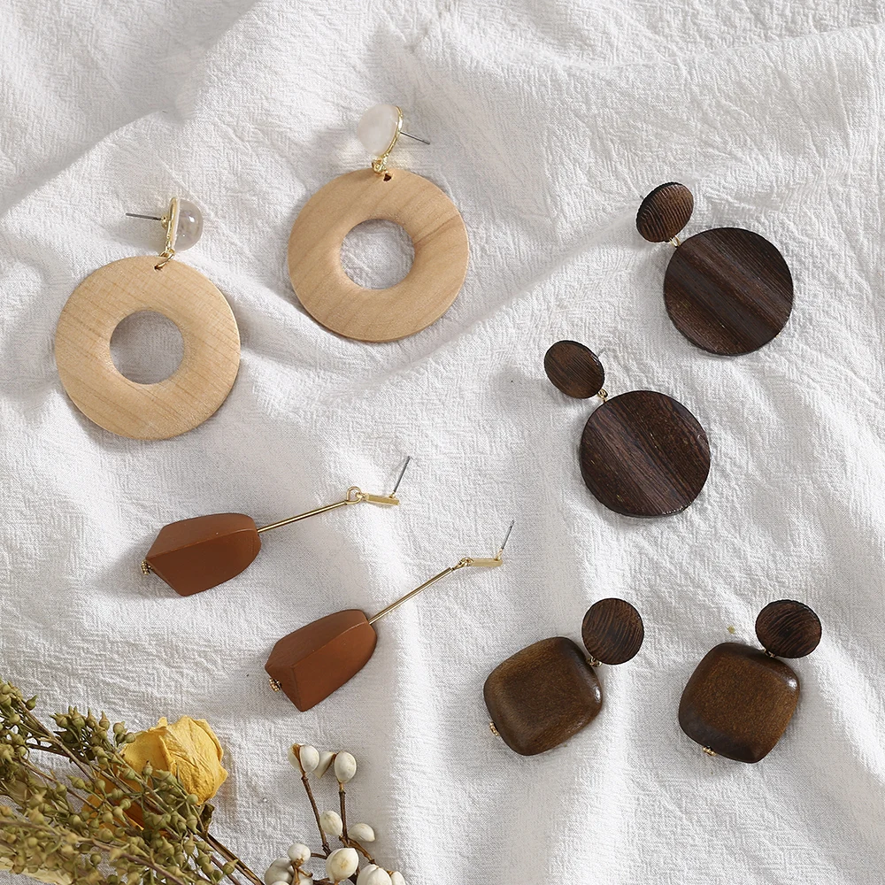 

wholesale retro female hollow circle wood Alloy Stud Earring earrings for women travel wedding jewelry, Colorful