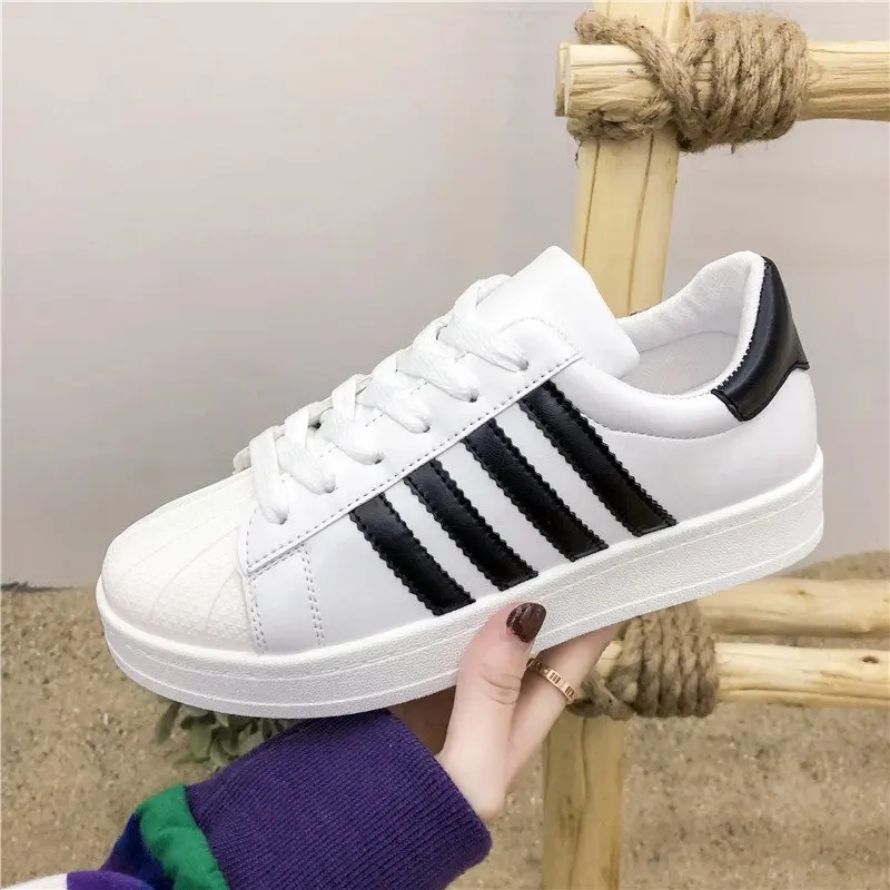 

Fashion Male And Female Microfiber Skateboarding Shoes