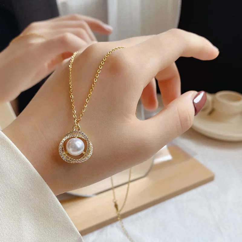 

Korean Style Delicate Baroque Pearl Choker Necklace 14K Gold Plated Full Crystal CZ Round Charm Pendant Necklace