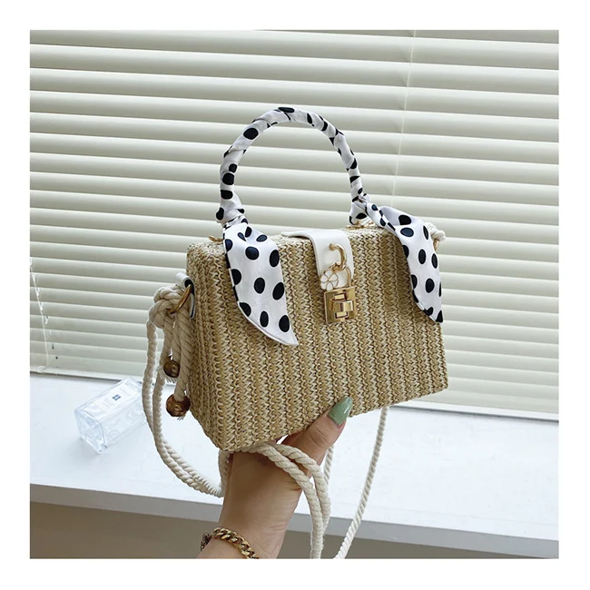 

Korean Fall Woven Scarves Shoulder Messenger Purses Fashion Designer Luxury Weaving Women Hand Bags Handbag Bags For Girls