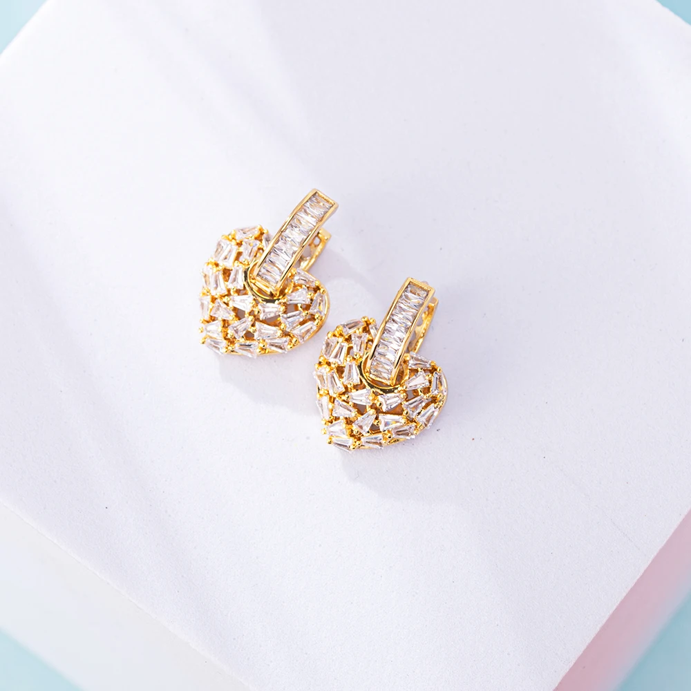 

YE10176 Brass Cubic Zirconia Stud Earrings For Girls 14K Gold Plated Zircon Earrings Heart Shaped Stud Earrings