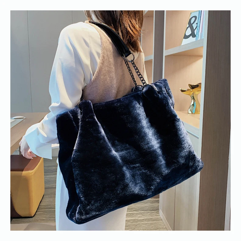 

Faux Fur Handbags Furry Purses And Handbags Fur Clutch Fashion Purse Plush Women Big Hand Bags Ladies Leisure Cross Bags