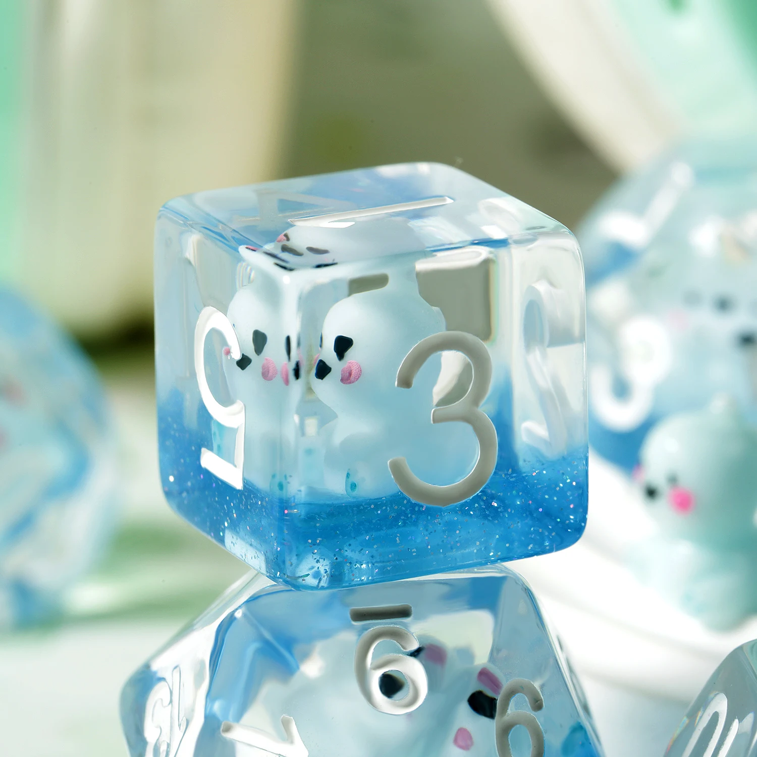 

Resin Animal Core Dice Custom DND Dice Set Different dnd Dice Manufacturers for dungeons and dragons board game