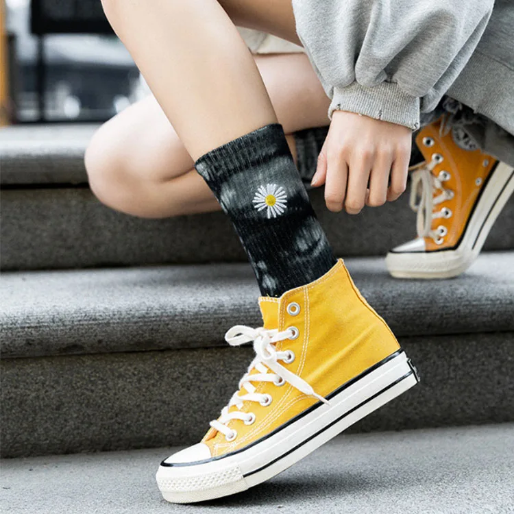 

Wholesale Custom Cotton / Spandex / Nylon Tie Dye Print Socks For Women Flower Socks Embroidery Custom, Picture
