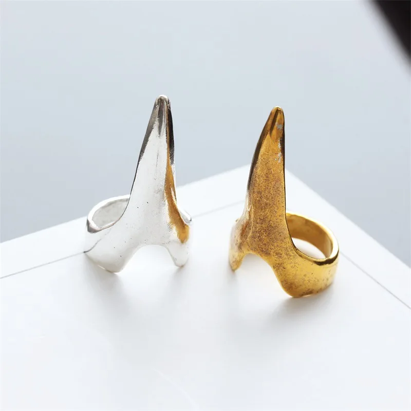 

NUORO 2021 Wholesale Hot Retro Punk Cool Rock Gothic Claw Spike Rings Jewelry Party Cosplay Gift Talon Nail Finger Rings, Golden/sliver