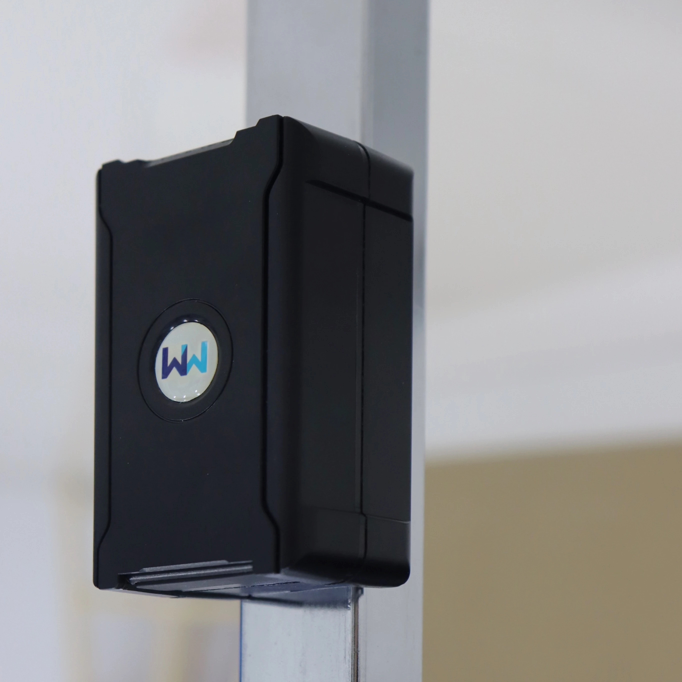 

GPS S20 Long Battery Life Magnetic Car Tracking Device wireless relay