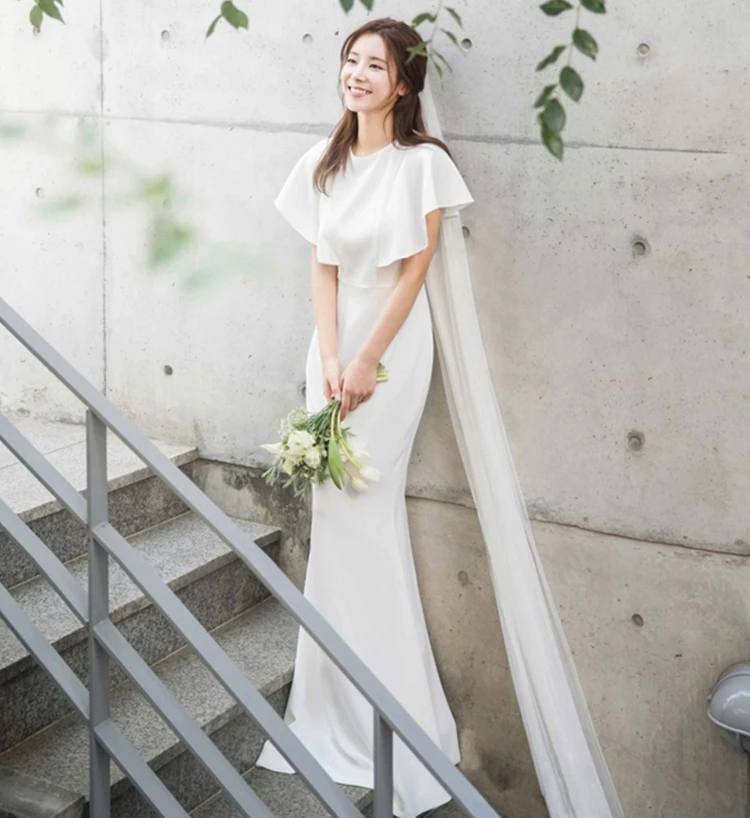 

#1331 Ivory Color Elegant Sheath O-Neck Outdoor Wedding Dress With Cape Ribbon