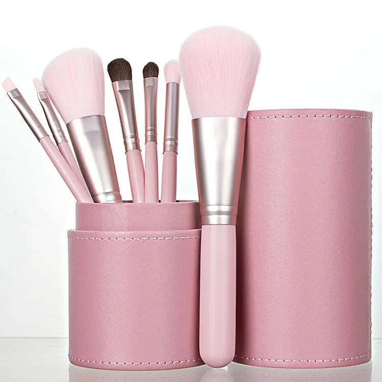 

Hot selling Makeup tool popular brush style 7pcs wood handle make up bruses with cylinder makeup brushes holder