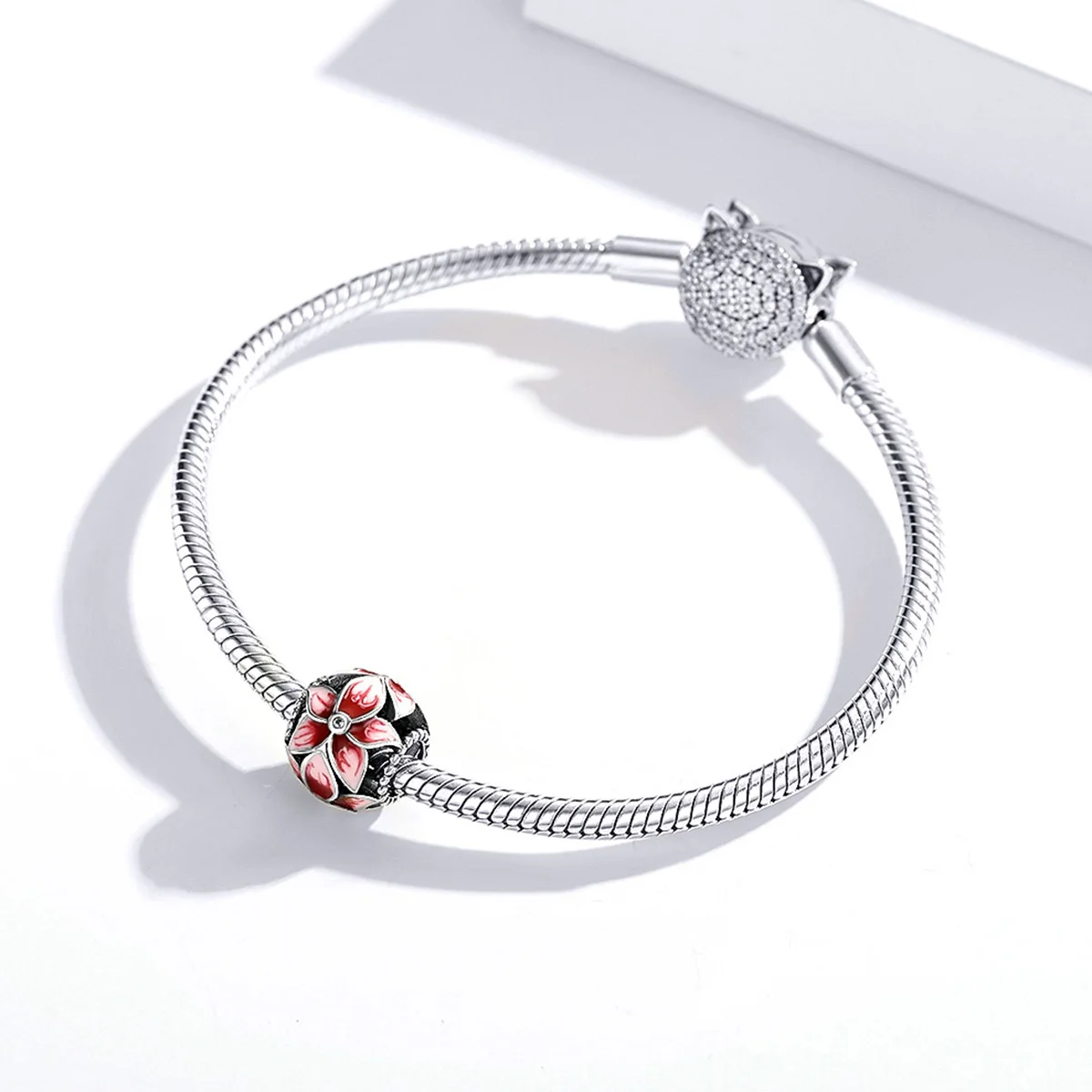 

Elegant Jewelry Blooming Flowers Round Bead Designer Charms 925 Sterling Silver For Diy Bracelet