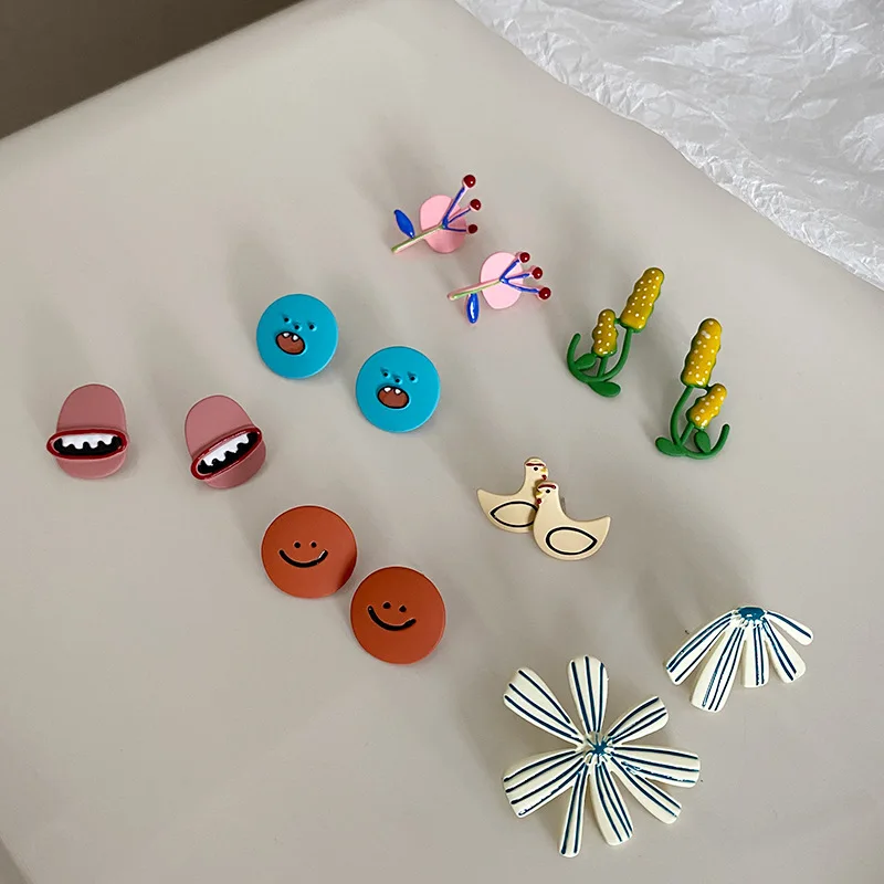 

Korean Creative Design Funy Colorful 925 Silver Post Emoji Stud Earring Cute Hen Flower Clip On Earrings