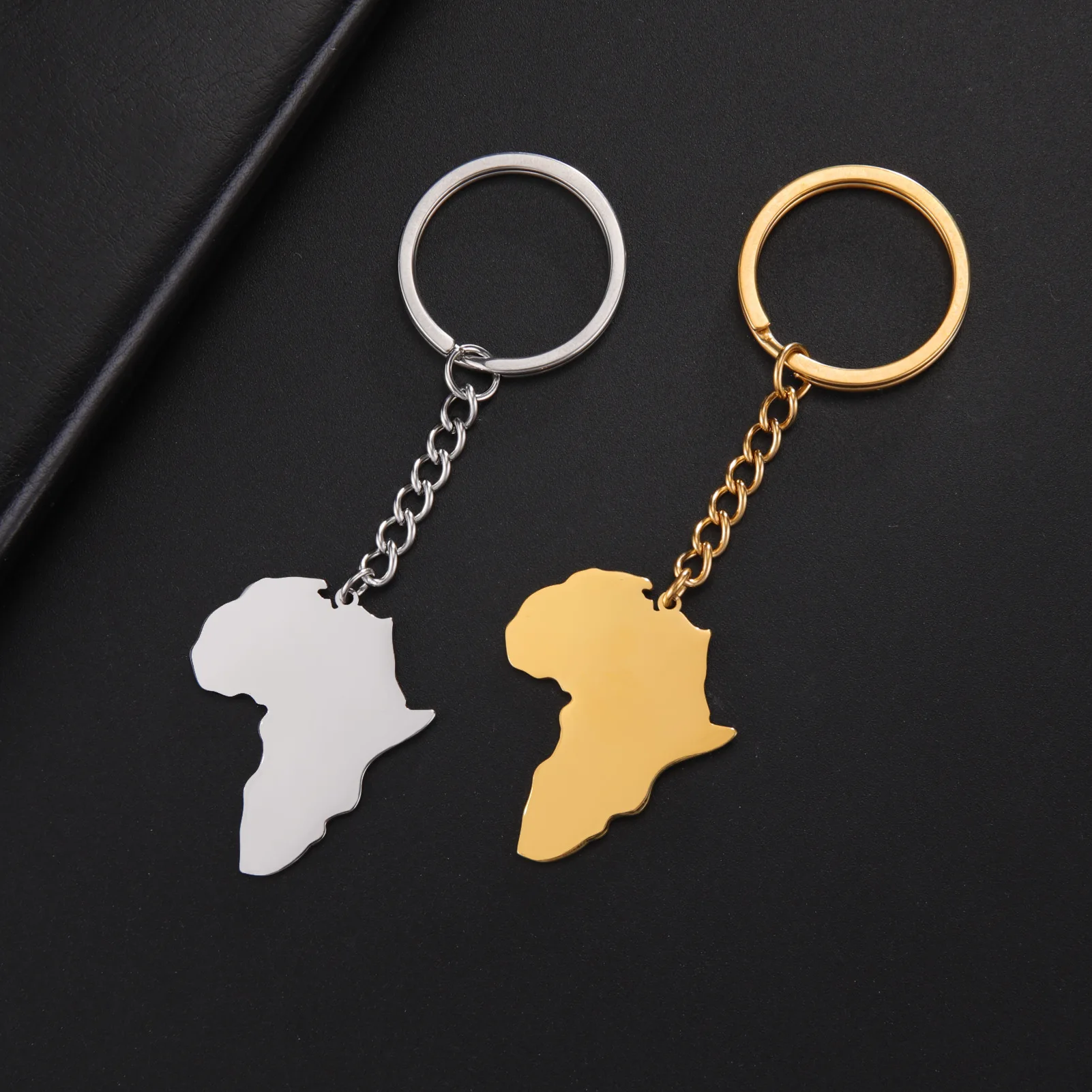 Manufacturer Stainless Steel Africa Map Charm Keychain Stainless Steel 18K Gold Plated Africa Map Pendant Key Chain