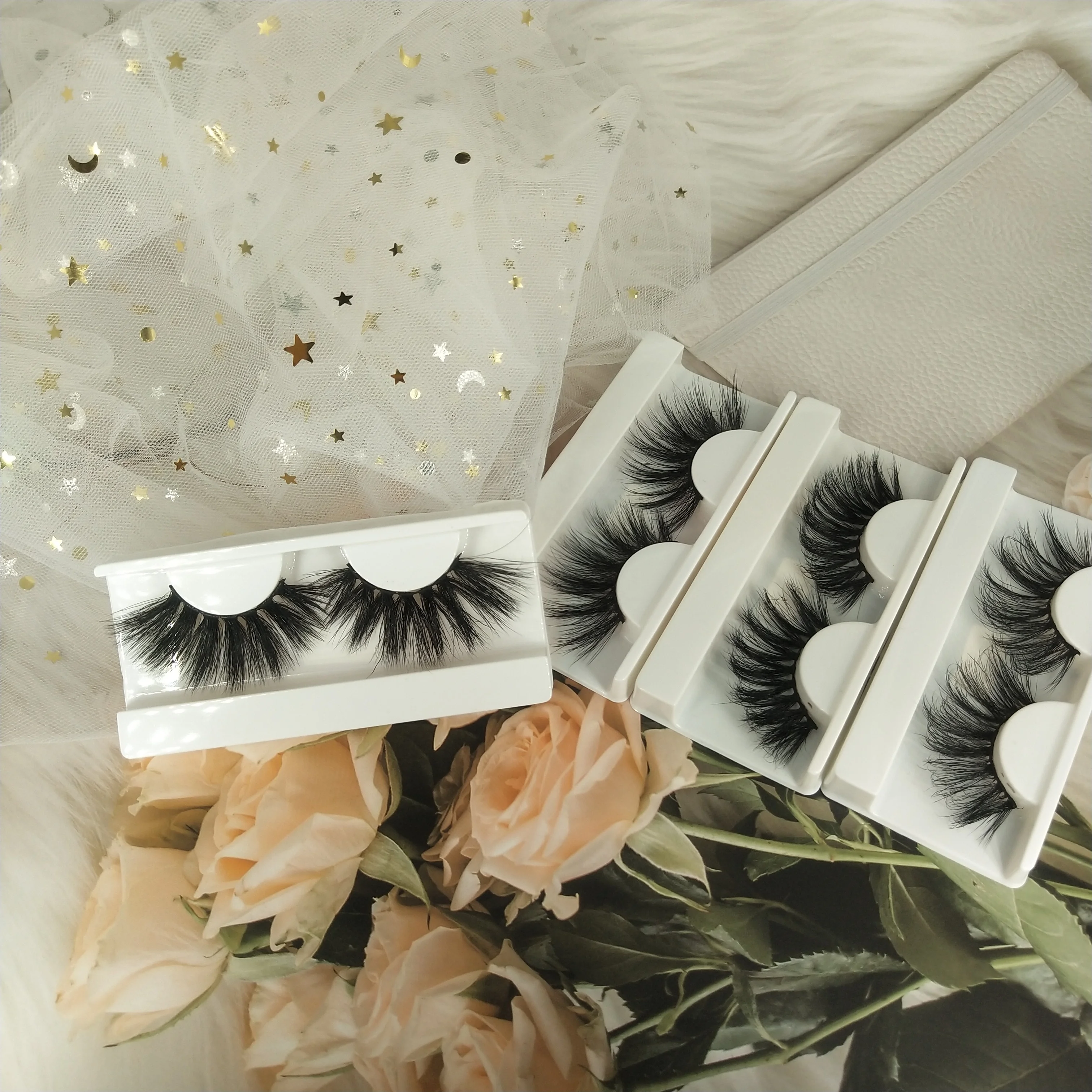 

25MM Mink Eyelashes Wholesale Vendor 25MM With Butterfly Eyelash Packaging Box
