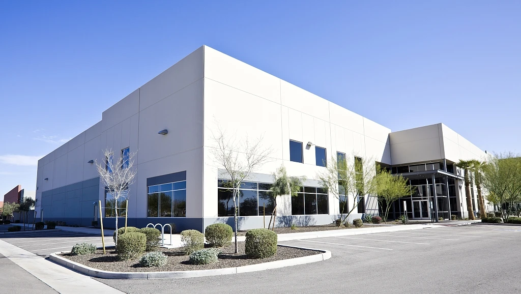 Modern design metal glass windows and doors system aluminum sliding doors and windows accessories