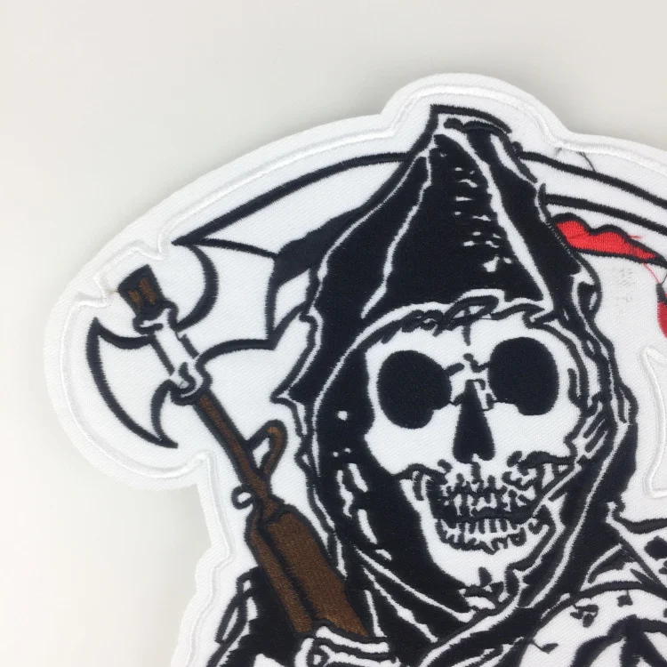 

New skull embroidery ironing sticker clothes backpack coat embroidery patch