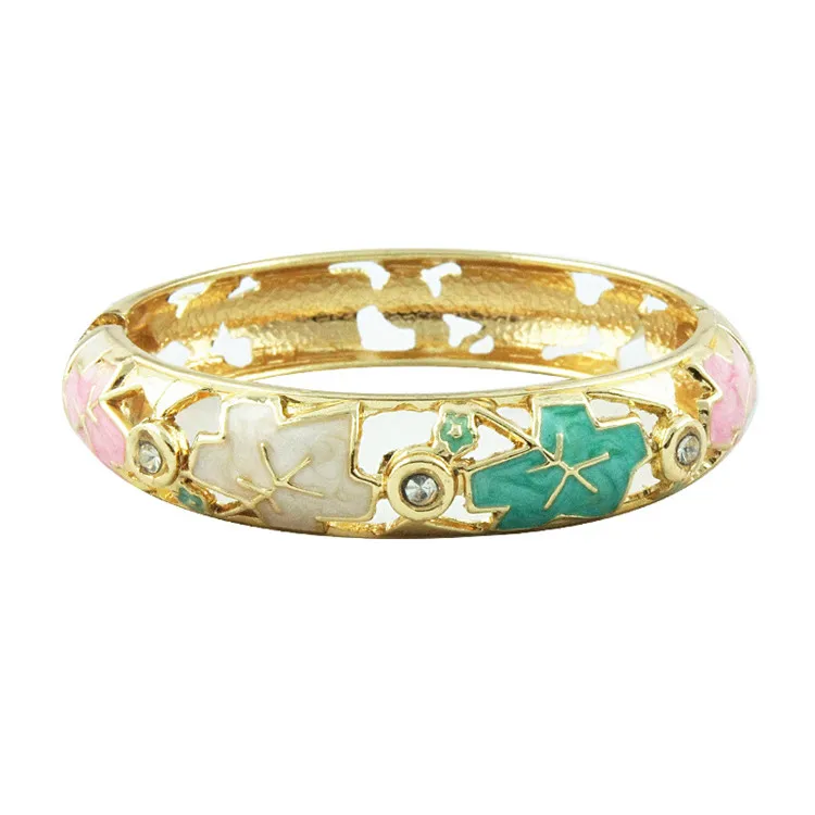 

WIIPU Retro hollow diamond alloy bracelet flower shape bracelet