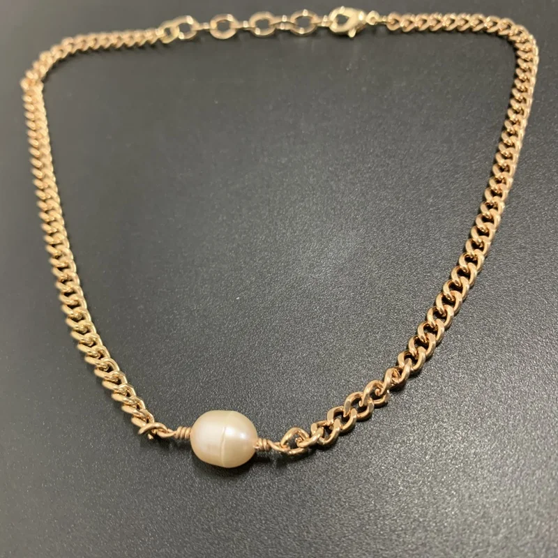 

Natural Freshwater Pearl Chokers Necklace Gold Color Single Chain Clavicle Chain Short Necklace Female Jewelry Weddings