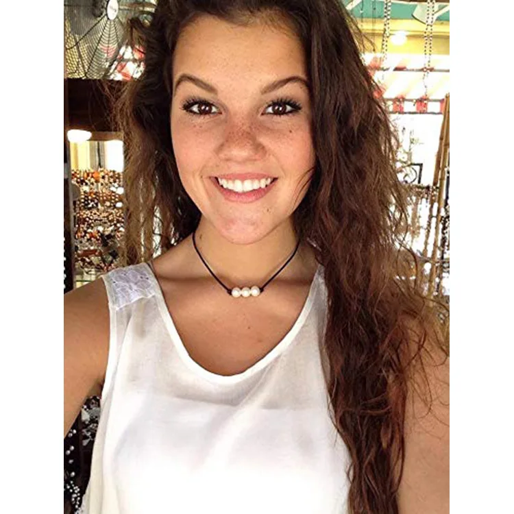 

Wholesale Black Leather Cord Pearl Choker Necklace 3pcs Imitation Shell Pearl Collar Necklace, Beige