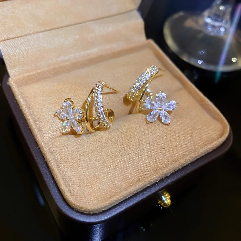

fashion quality crystal flower earrings pave